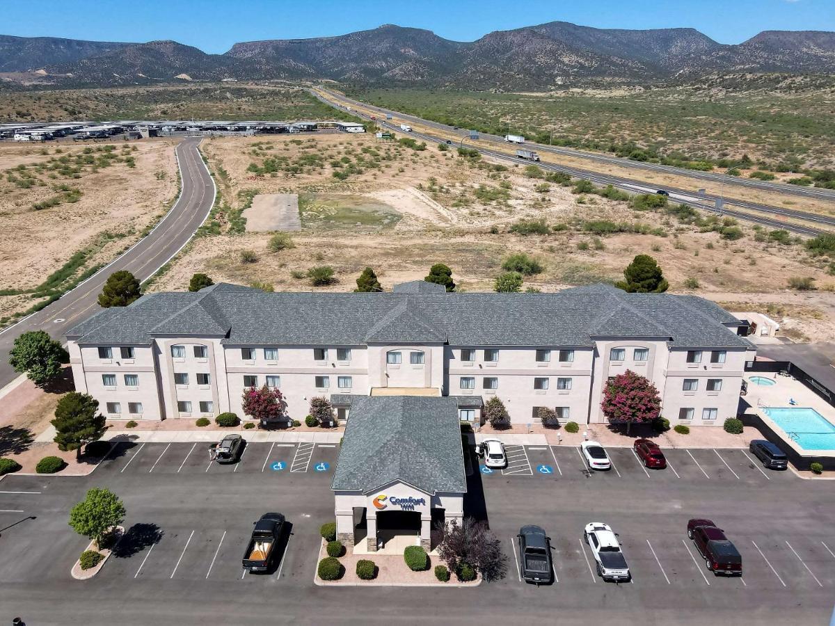 Comfort Inn Camp Verde I-17 エクステリア 写真